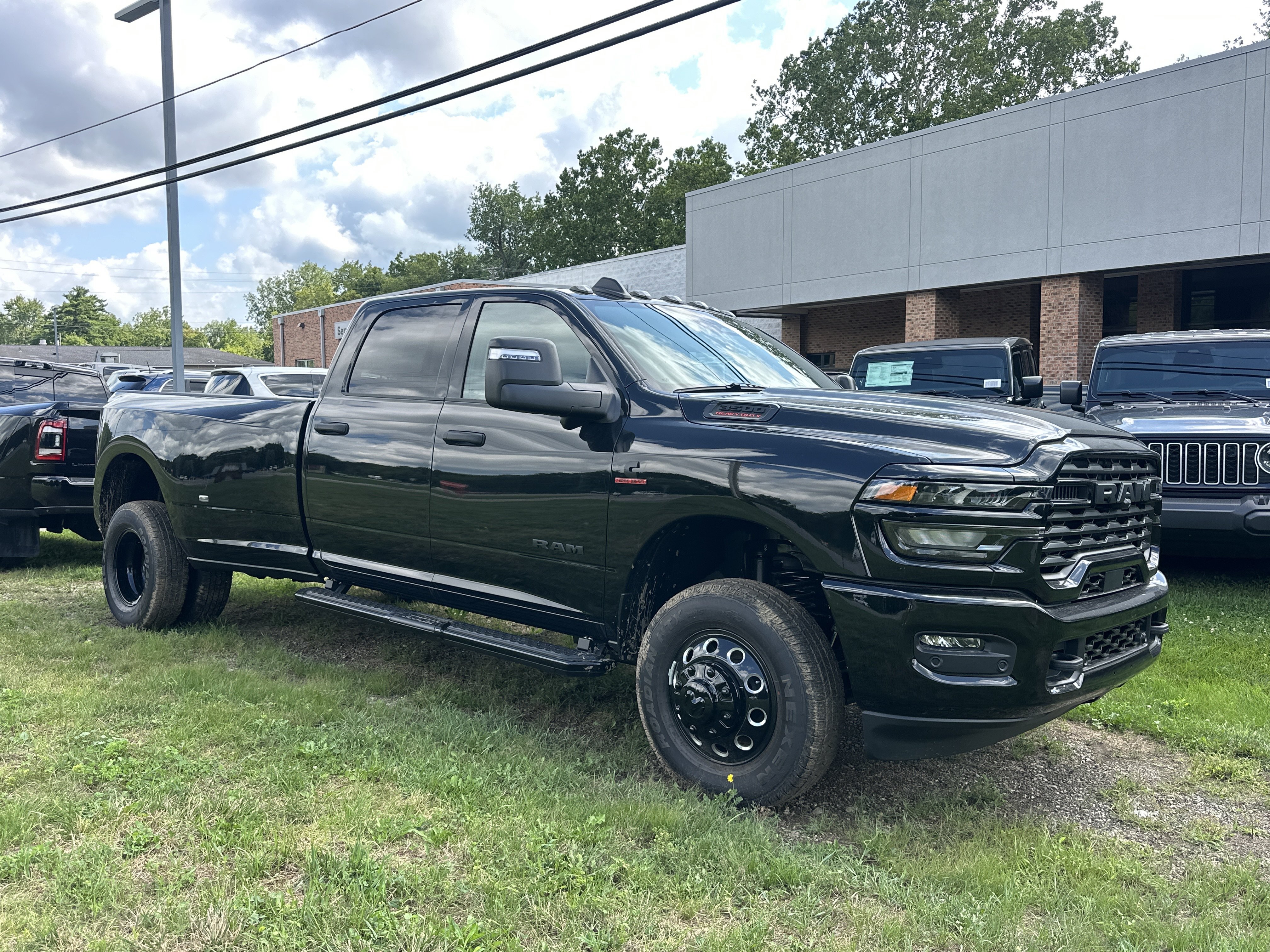 New 2026 RAM 3500 Big Horn AWD/4WD image 20