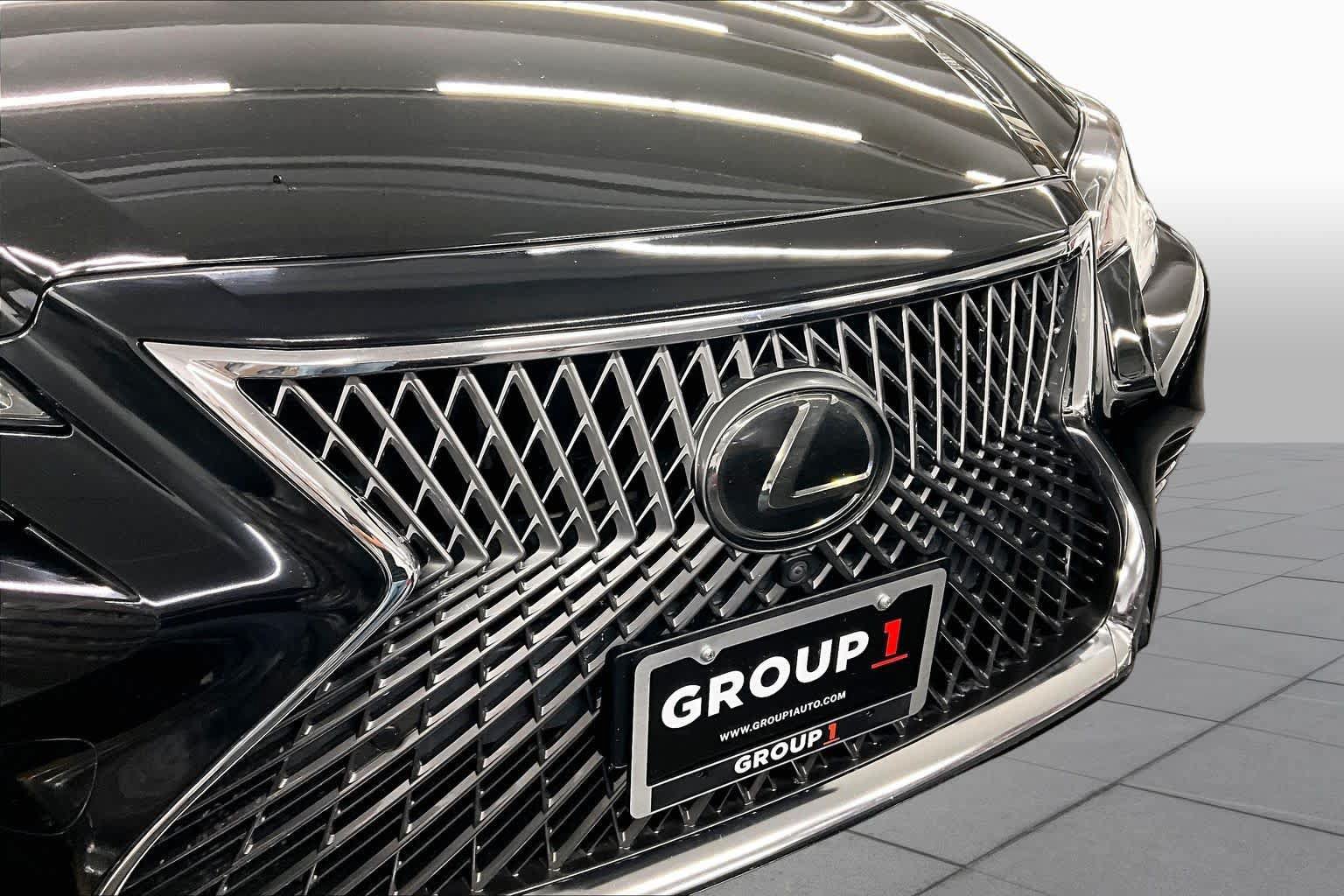 Used 2018 Lexus LS 500 w/ Luxury Package RWD image 29