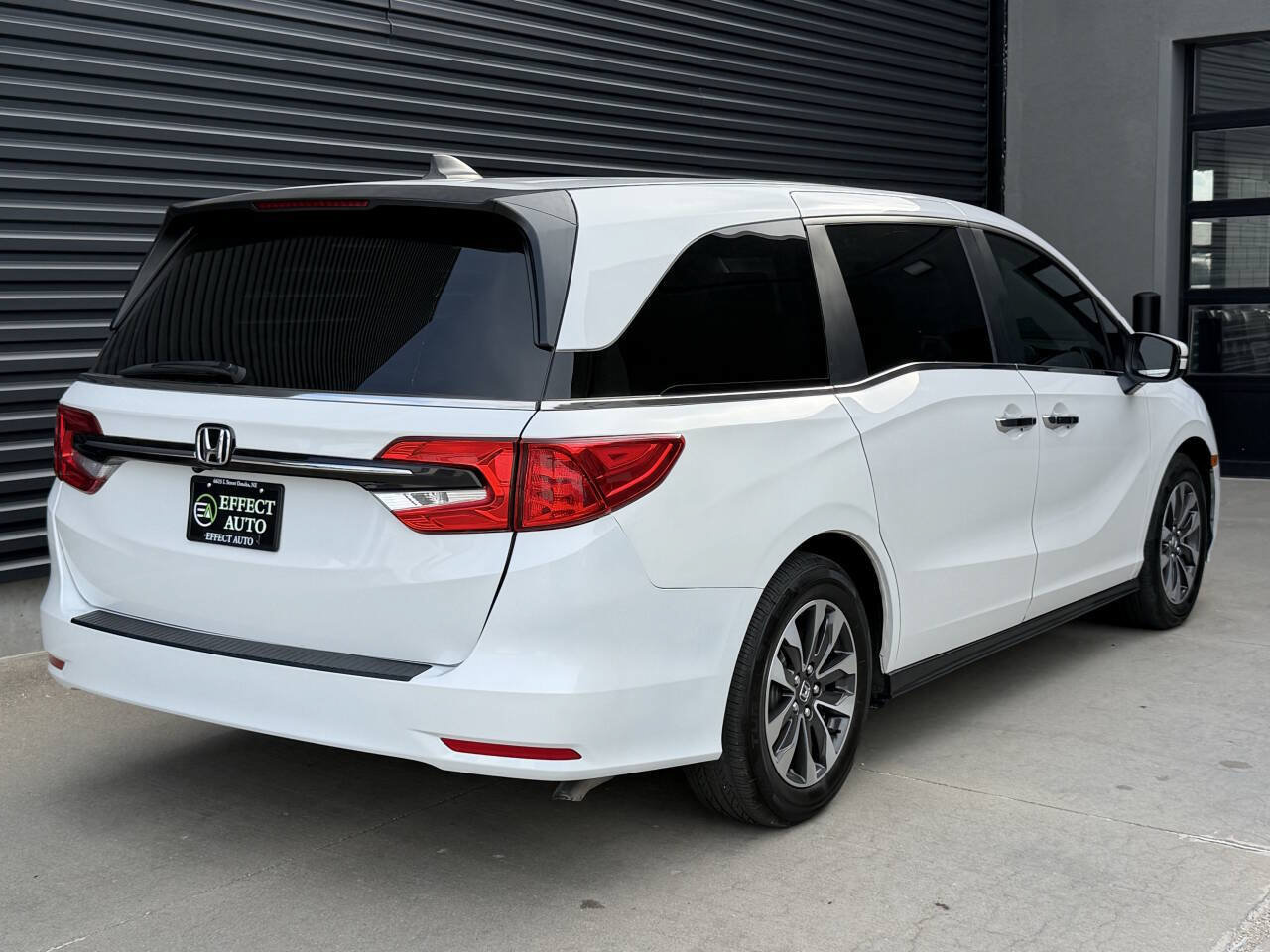 Used 2024 Honda Odyssey EX-L image 10