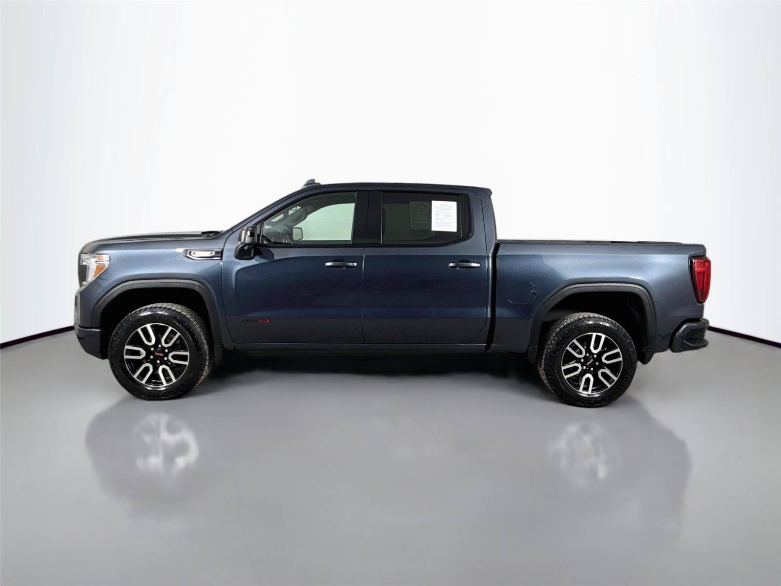 Used 2021 GMC Sierra 1500 AT4 w/ AT4 Preferred Package AWD/4WD image 6