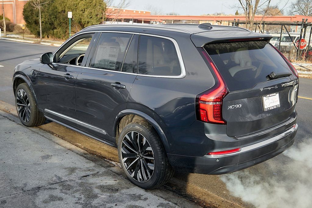 New 2026 Volvo XC90 T8 Ultra w/ Protection Package Premier image 7