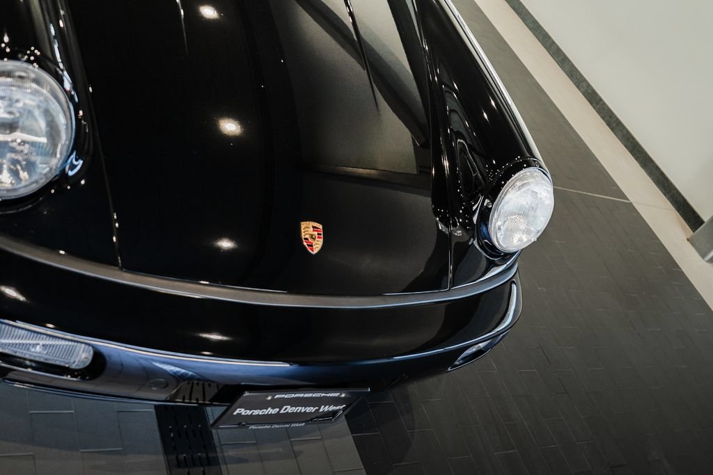 Used 1989 Porsche 911 Carrera 4 AWD/4WD image 8