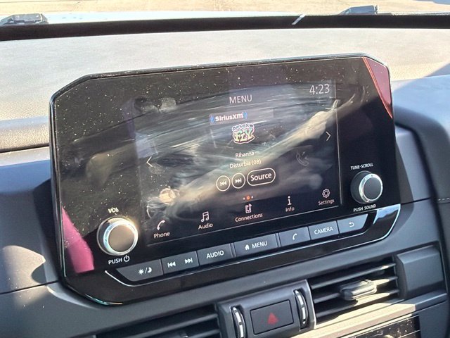 Used 2025 Nissan Pathfinder S FWD image 22