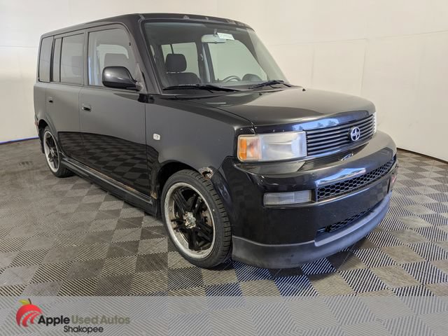 Used 2005 Scion xB FWD image 1