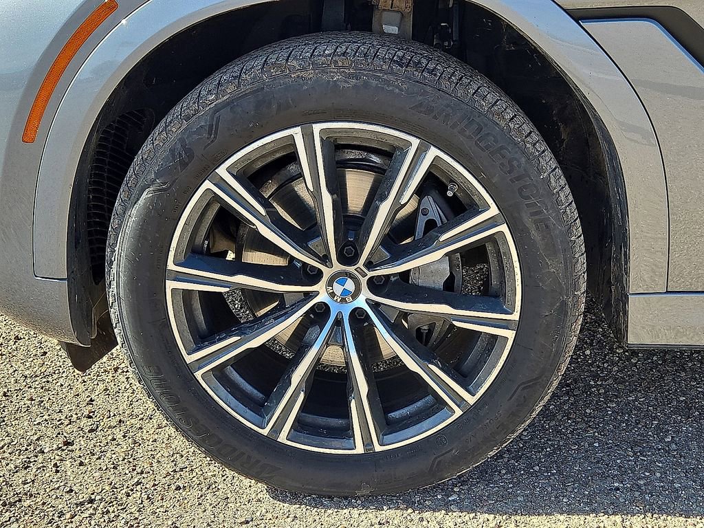 Used 2026 BMW X6 xDrive40i image 11