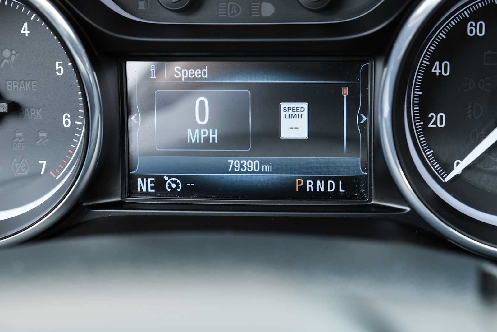 Used 2020 Buick Envision Essence FWD image 55