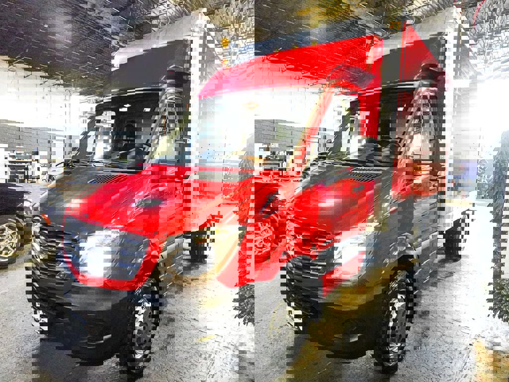 Used 2016 Freightliner Sprinter 3500 image 3