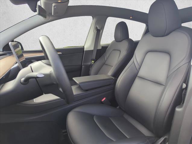 Used 2025 Tesla Model Y Long Range RWD image 20