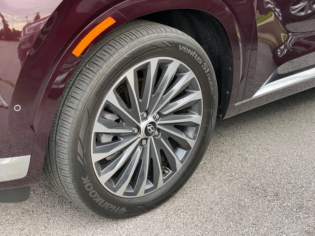 Used 2024 Hyundai Palisade Calligraphy FWD image 4