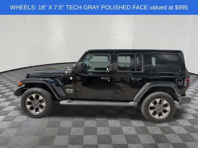 Used 2018 Jeep Wrangler Unlimited Sahara w/ Dual Top Group AWD/4WD image 13