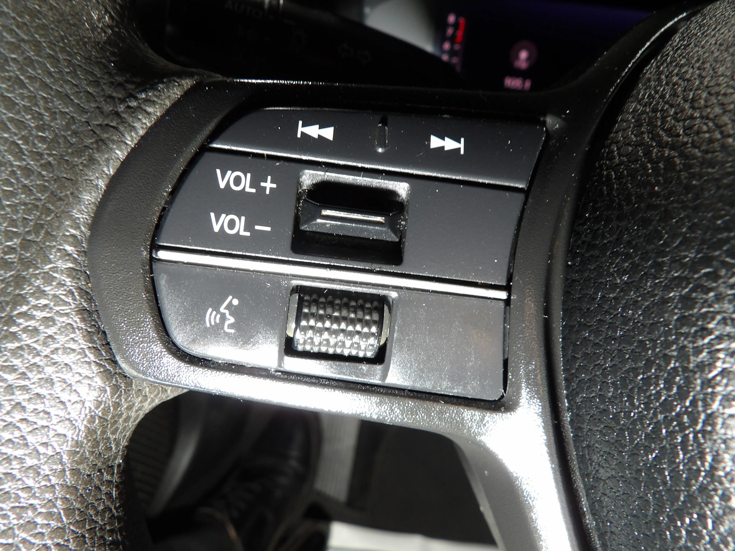 Used 2025 Honda Accord LX image 19