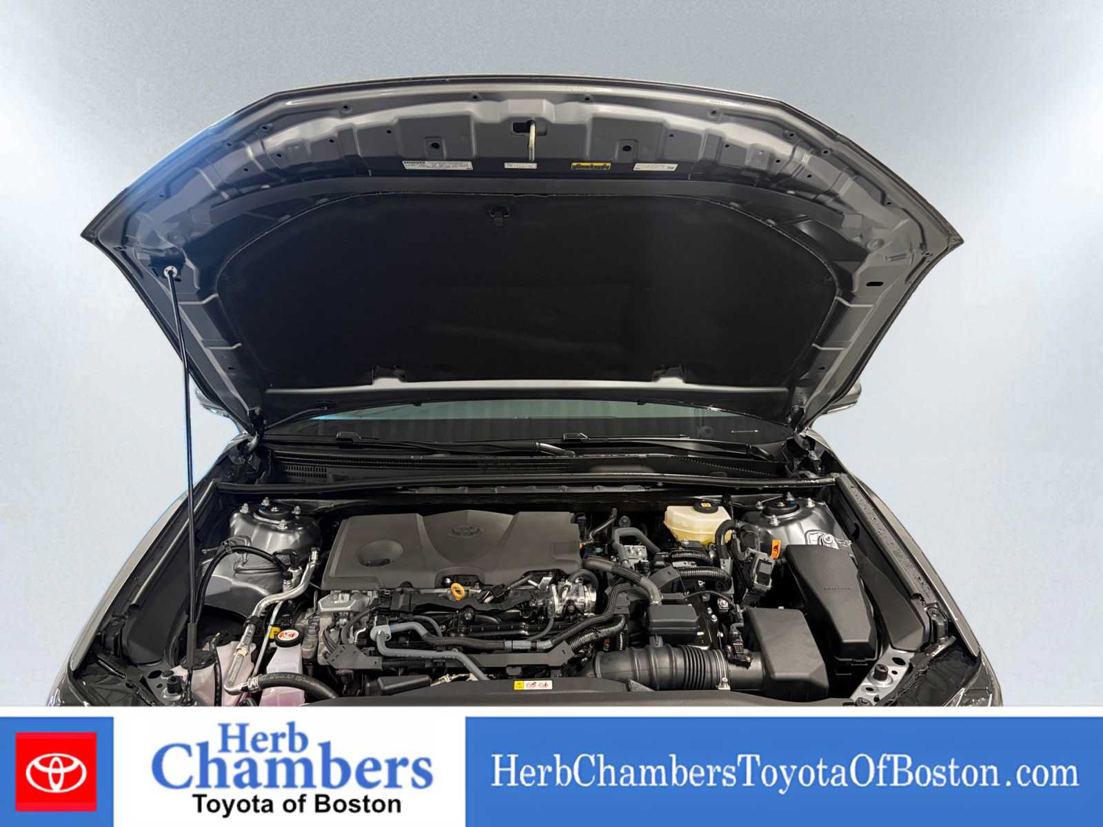 Used 2026 Toyota Camry SE FWD image 8