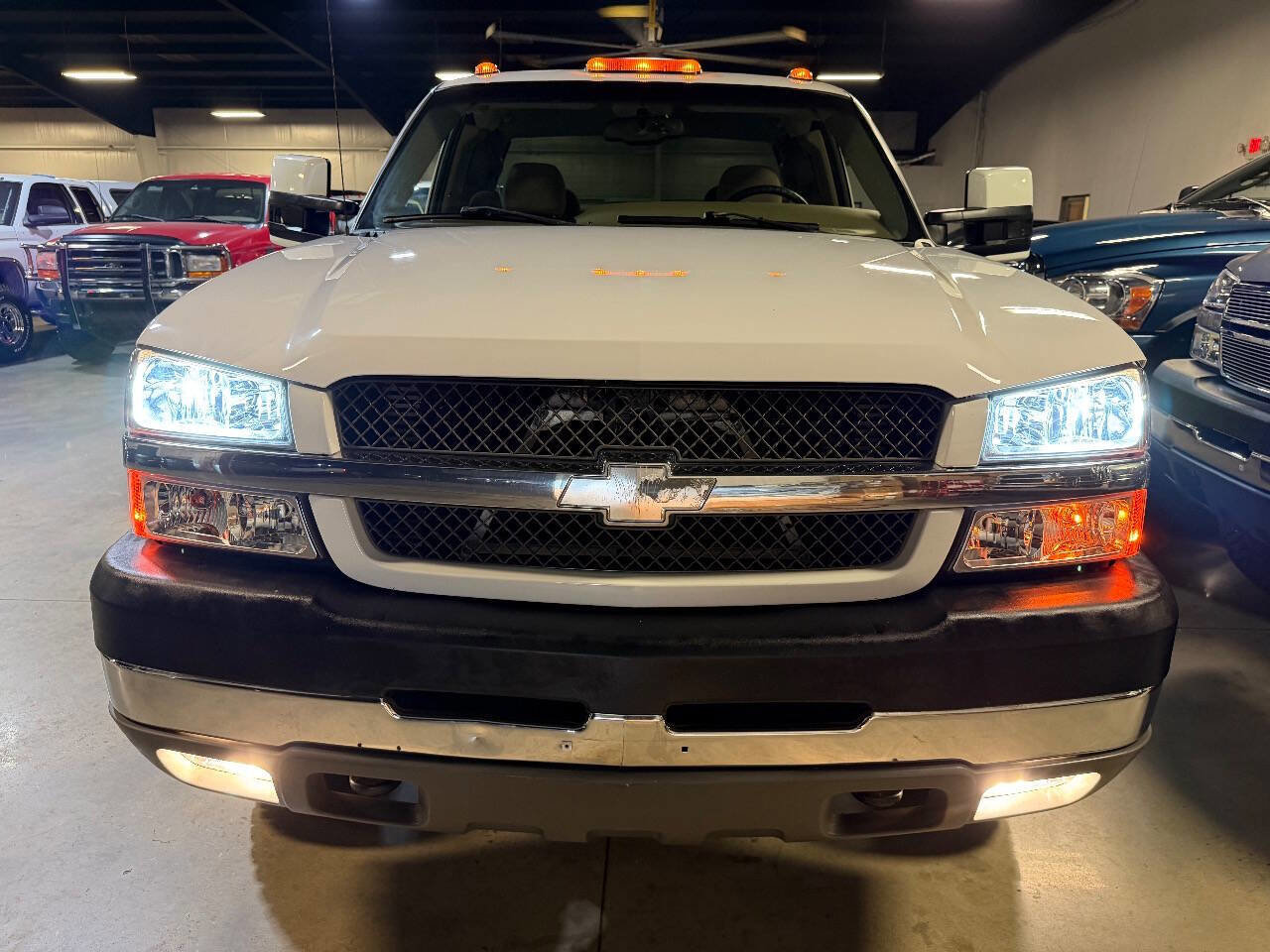 Used 2003 Chevrolet Silverado 3500 LS RWD image 14