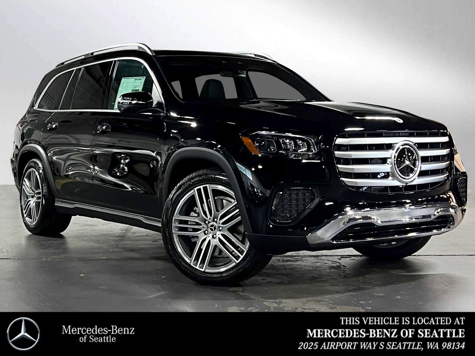 New 2026 Mercedes-Benz GLS 450 4MATIC image 1