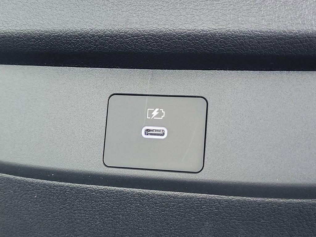 New 2026 Nissan Sentra SL w/ Floor Mat Package FWD image 15