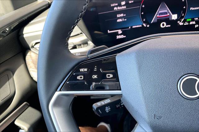 Certified 2025 Audi Q5 Premium w/ Convenience Package AWD/4WD image 23