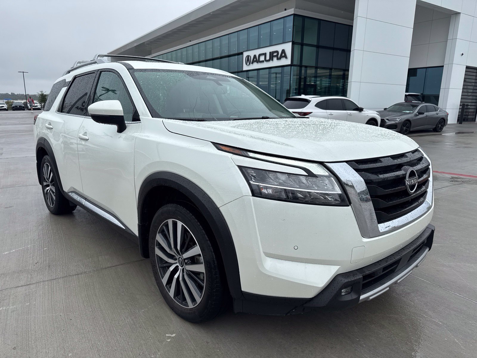 Used 2022 Nissan Pathfinder Platinum w/ Cargo Package