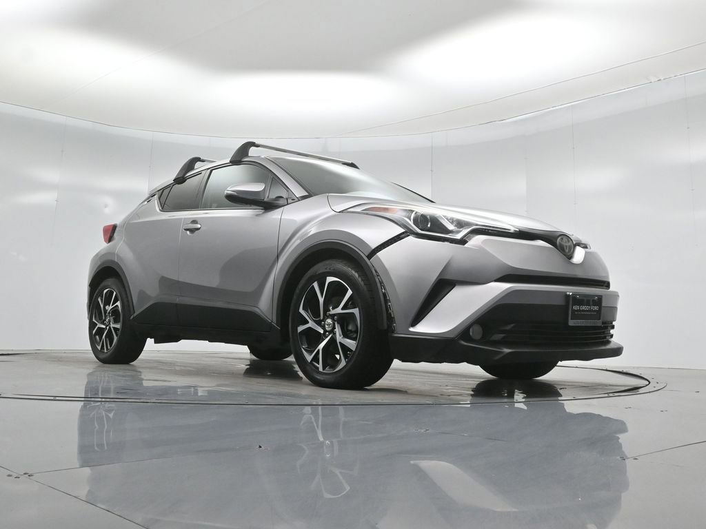 Used 2018 Toyota C-HR XLE image 41