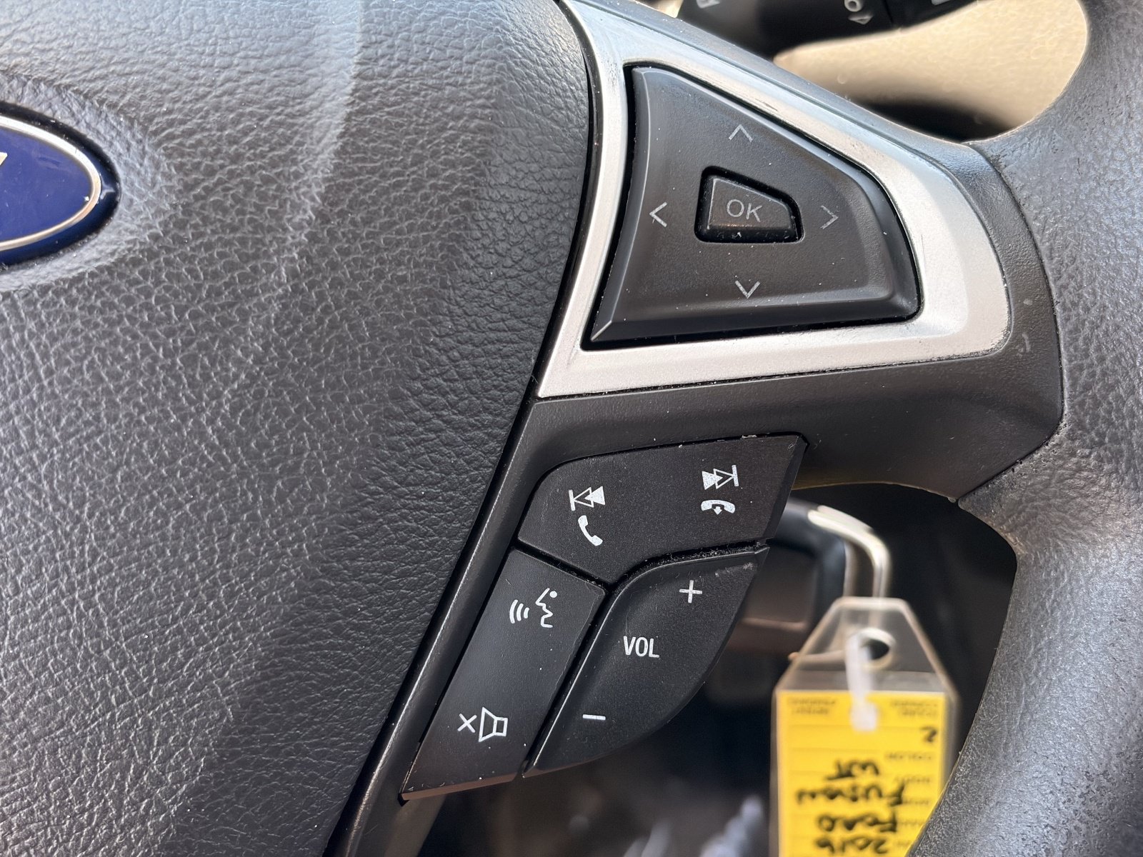 Used 2016 Ford Fusion SE FWD image 27