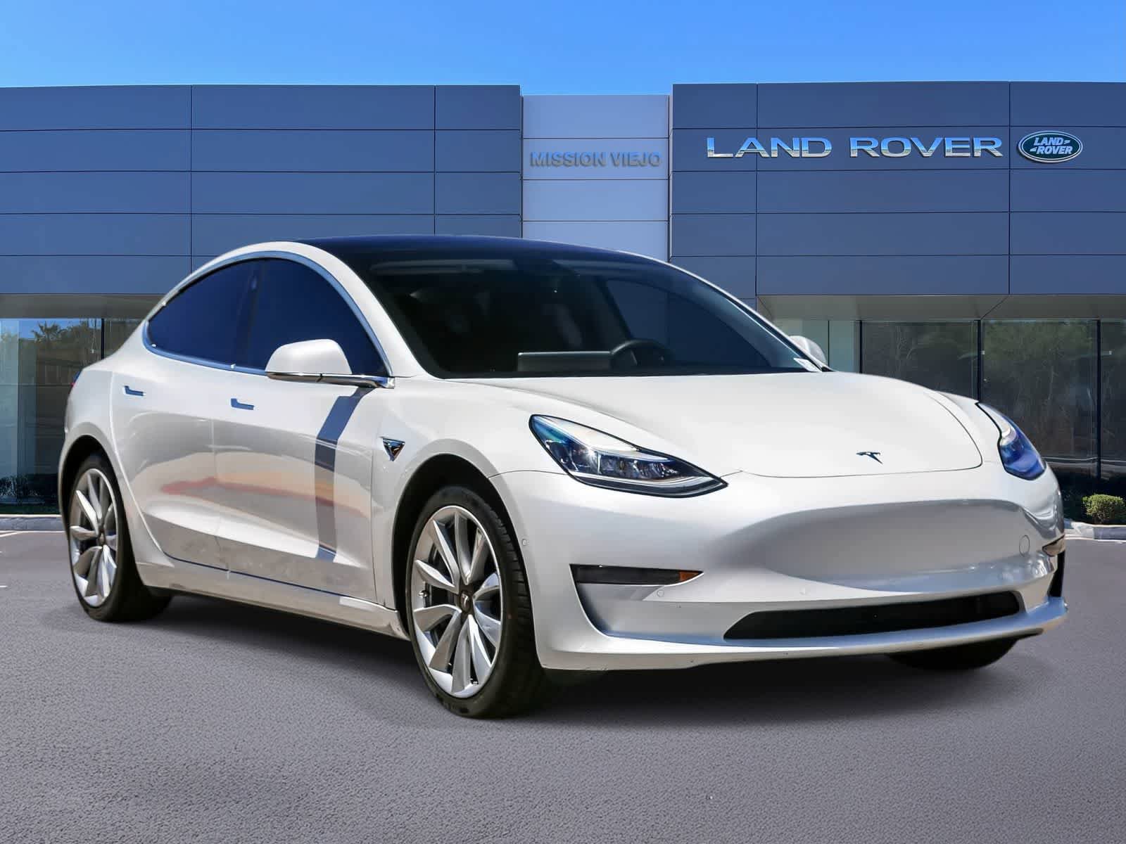 Used 2020 Tesla Model 3 Standard Range Plus RWD image 3