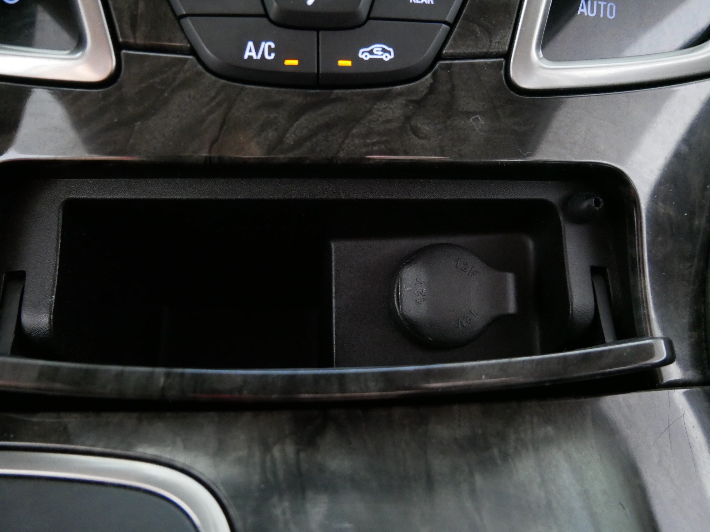 Used 2014 Buick LaCrosse Leather FWD image 30