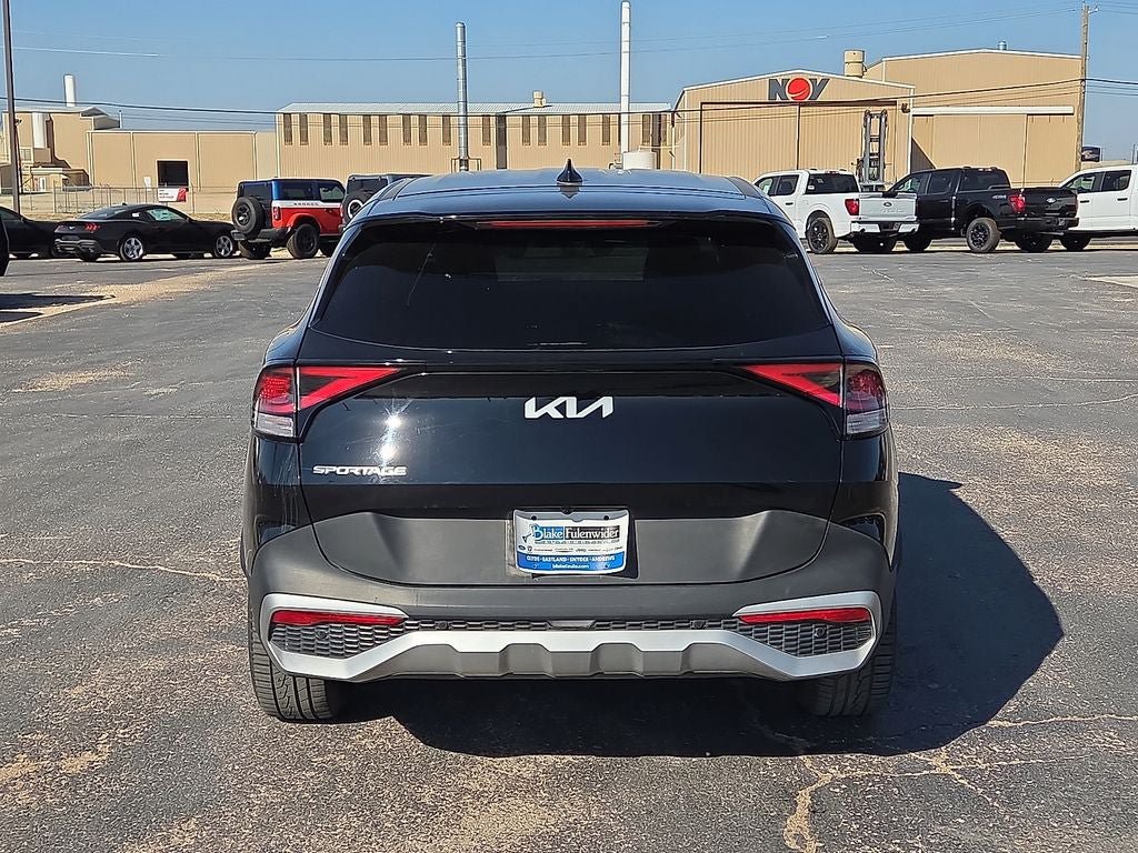 Used 2024 Kia Sportage EX FWD image 4