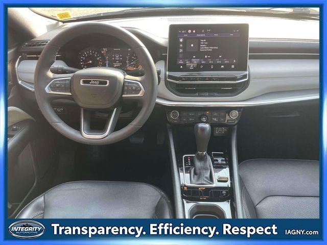 Used 2023 Jeep Compass Limited AWD/4WD image 13