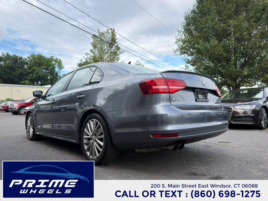 Used 2015 Volkswagen Jetta Sport FWD image 5