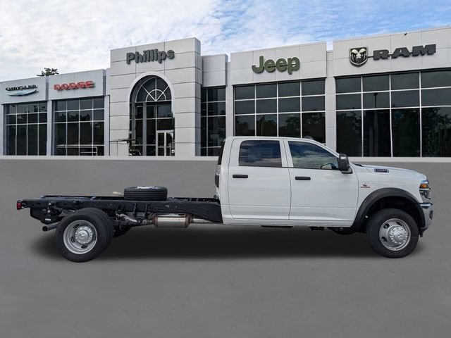 New 2026 RAM 5500 Tradesman w/ Chrome Appearance Group AWD/4WD image 2