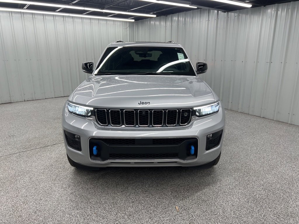 Used 2023 Jeep Grand Cherokee Overland w/ Advanced Protech Group III image 2