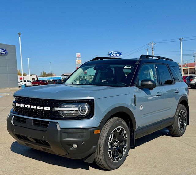 New 2025 Ford Bronco Sport Outer Banks w/ Outer Banks Tech Package+ image 2