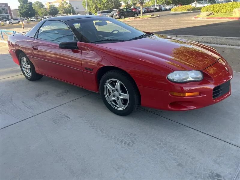 Used 1998 Chevrolet Camaro Z28 w/ Preferred Equipment Group 2 RWD image 2