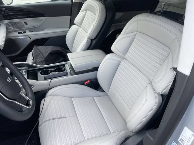 New 2026 Lincoln Nautilus Reserve AWD/4WD image 11