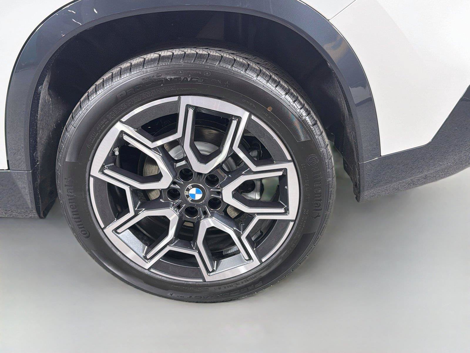 New 2026 BMW X1 xDrive28i w/ Convenience Package AWD/4WD image 32