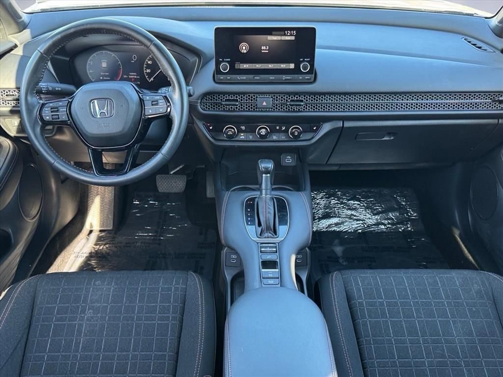 Used 2024 Honda HR-V Sport image 11