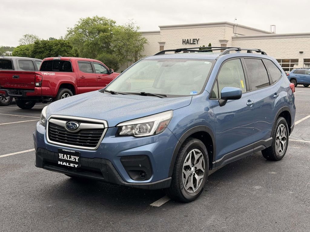 Used 2020 Subaru Forester Premium AWD/4WD image 23