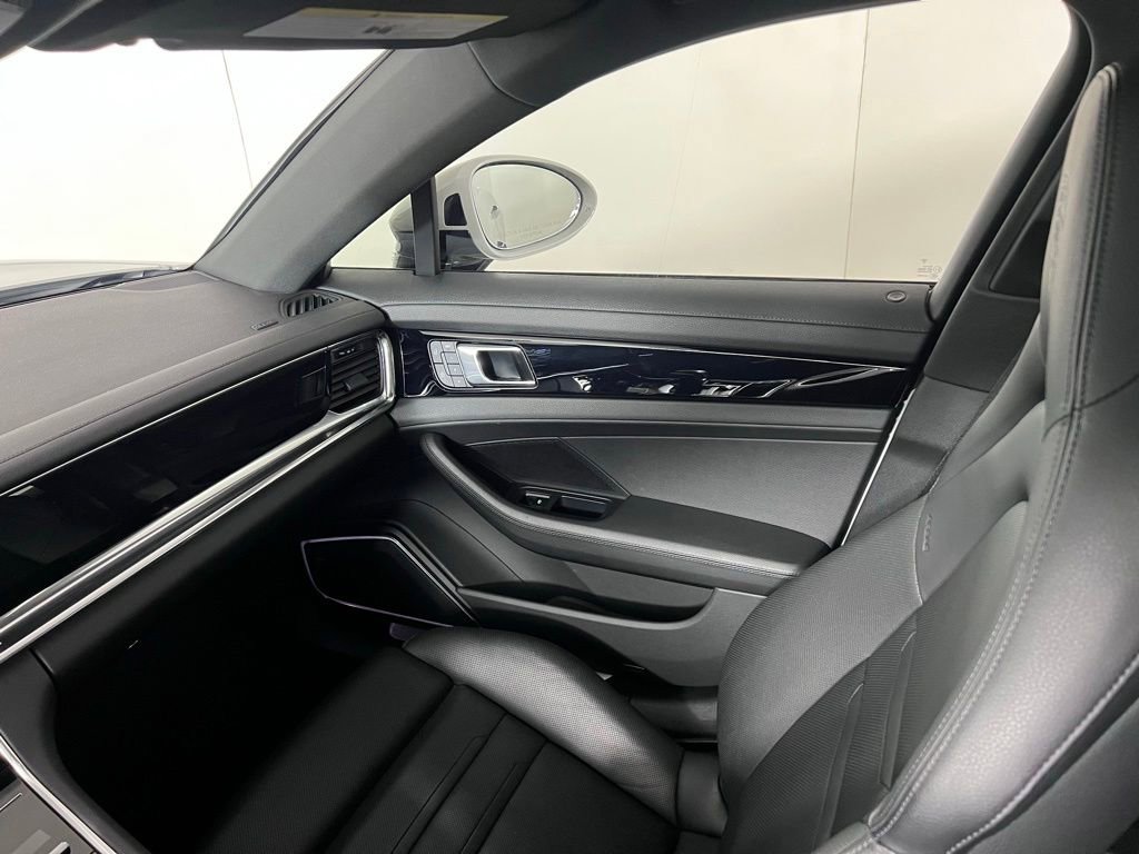 Certified 2023 Porsche Panamera 4S AWD/4WD image 19