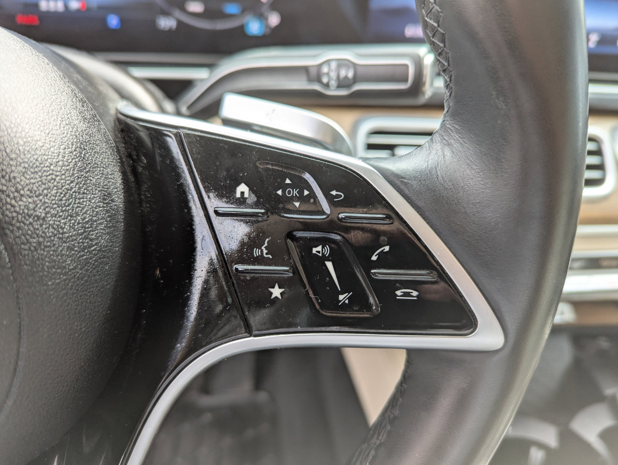 Used 2024 Mercedes-Benz GLE 450 4MATIC image 17