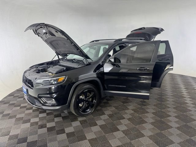 Used 2021 Jeep Cherokee Latitude Plus w/ Sun & Sound Group AWD/4WD image 12