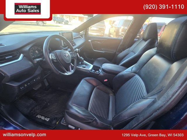Used 2019 Toyota RAV4 XSE w/ XSE Weather Package AWD/4WD image 9