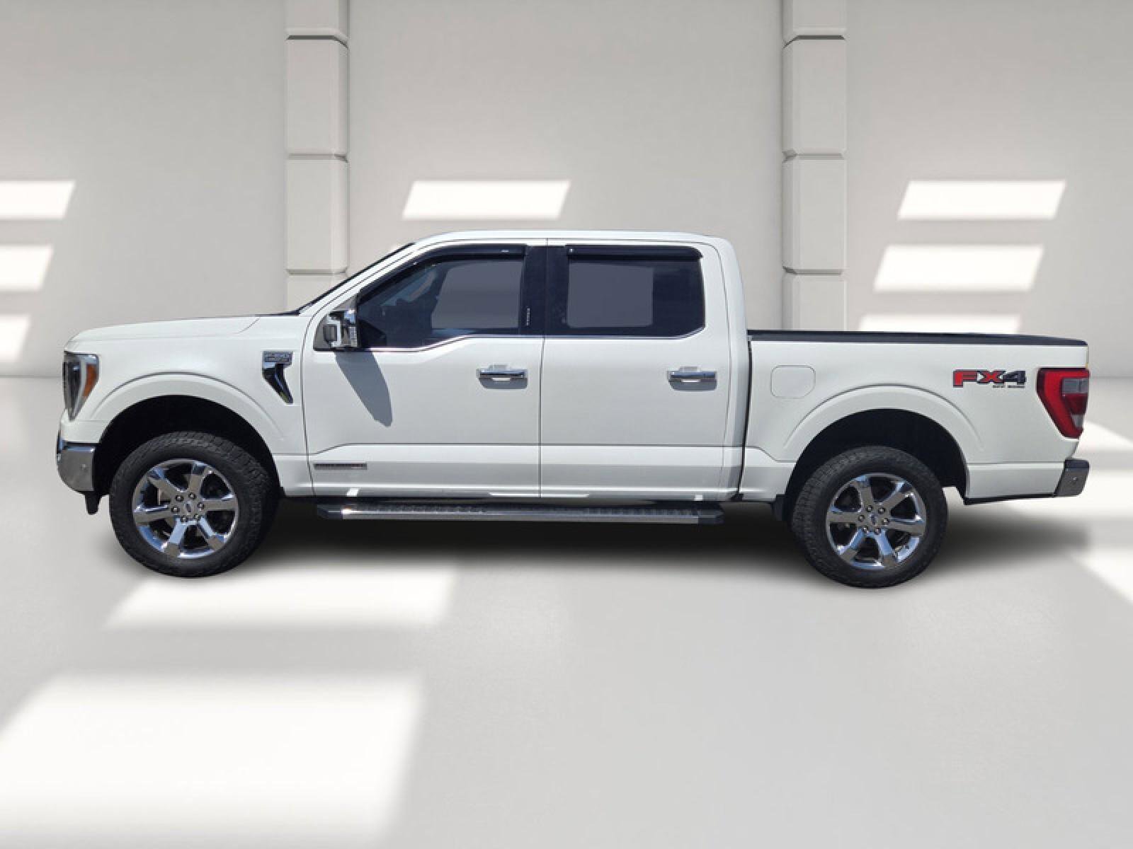 Used 2021 Ford F150 Lariat w/ Equipment Group 502A High AWD/4WD image 4