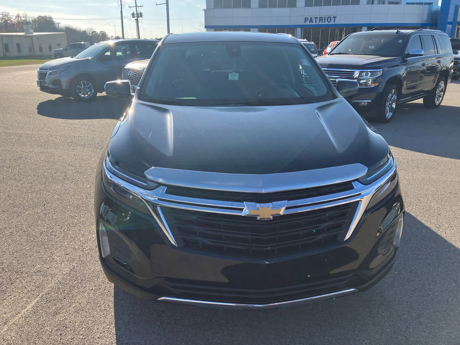 Used 2022 Chevrolet Equinox LT image 2