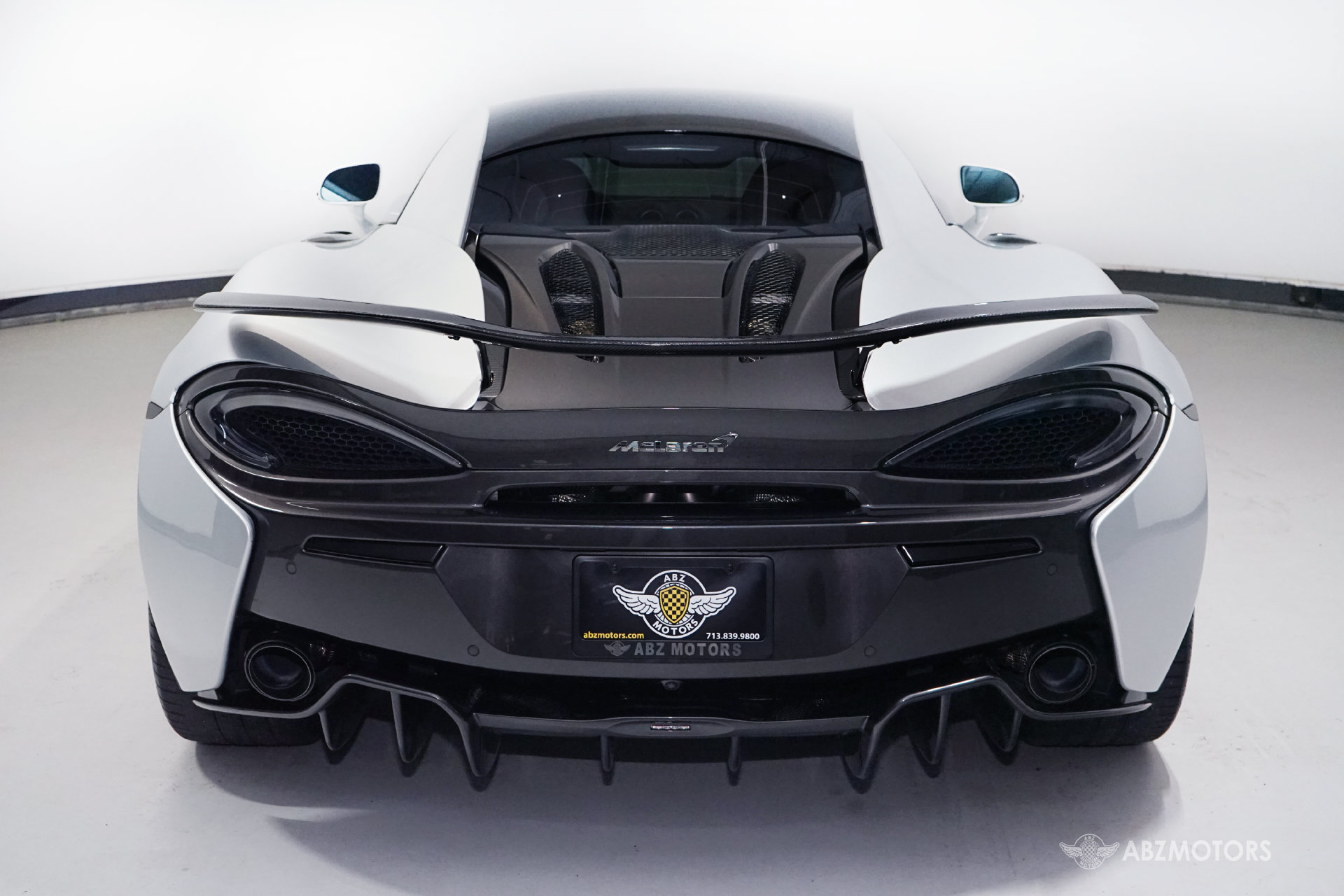 Used 2017 McLaren 570S Coupe RWD image 8
