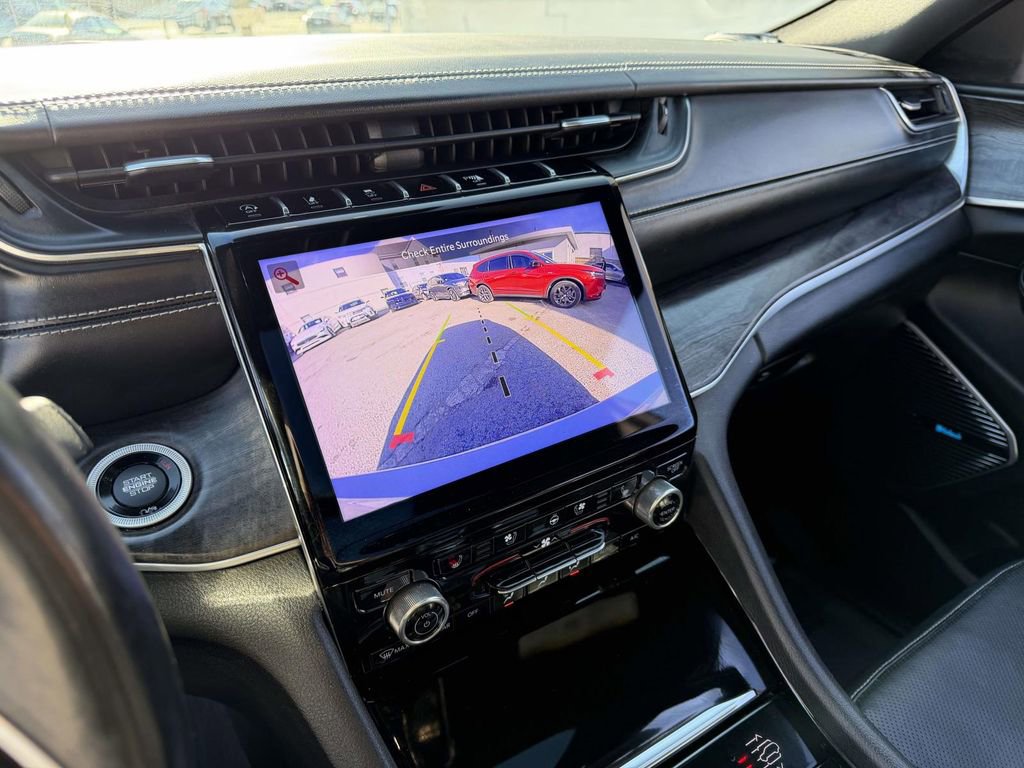 Used 2021 Jeep Grand Cherokee L Overland image 32