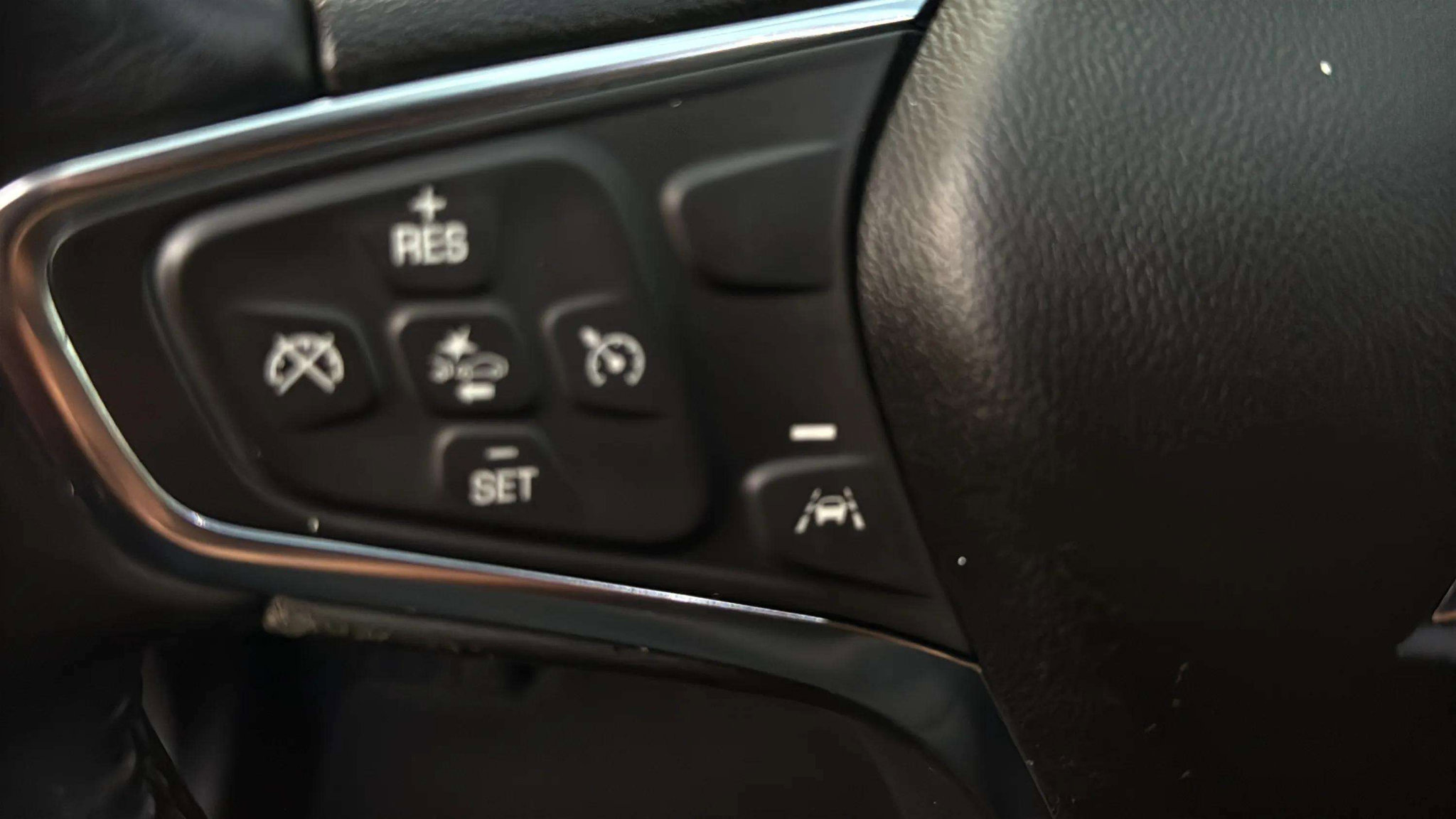 Used 2021 Chevrolet Equinox LT image 34