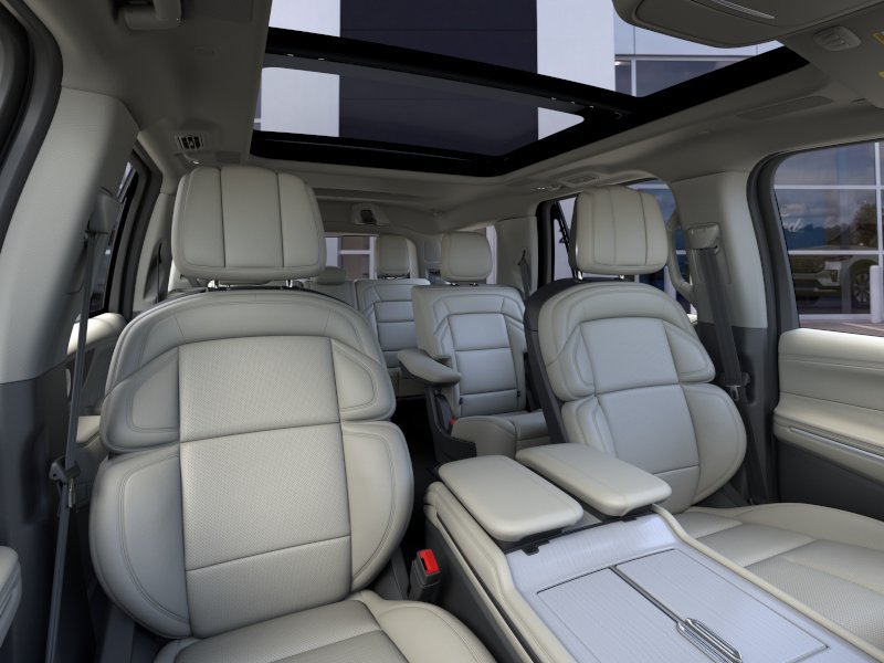 New 2026 Lincoln Navigator Reserve AWD/4WD image 10
