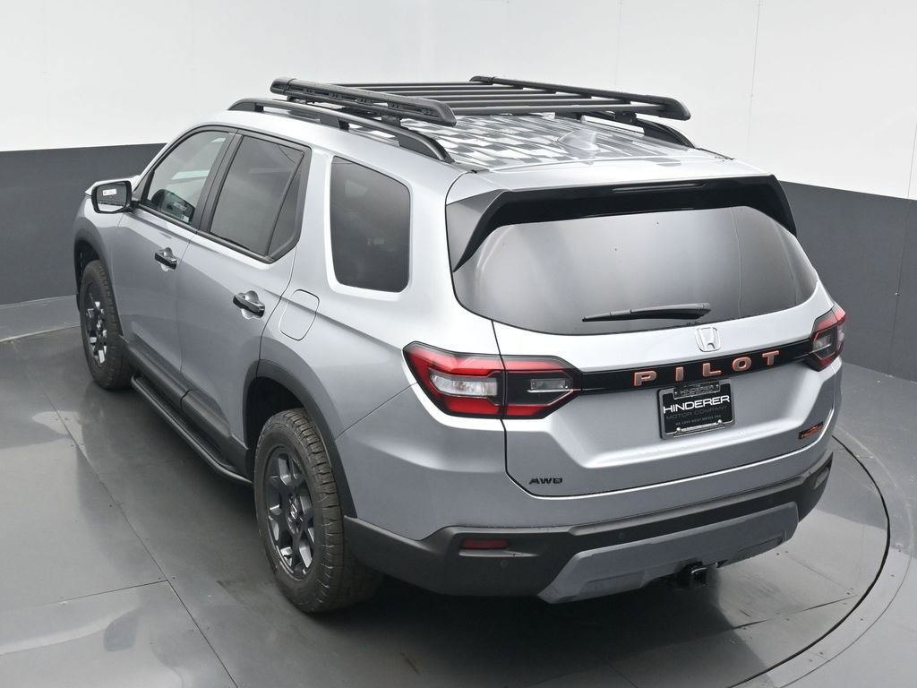 New 2026 Honda Pilot TrailSport image 18