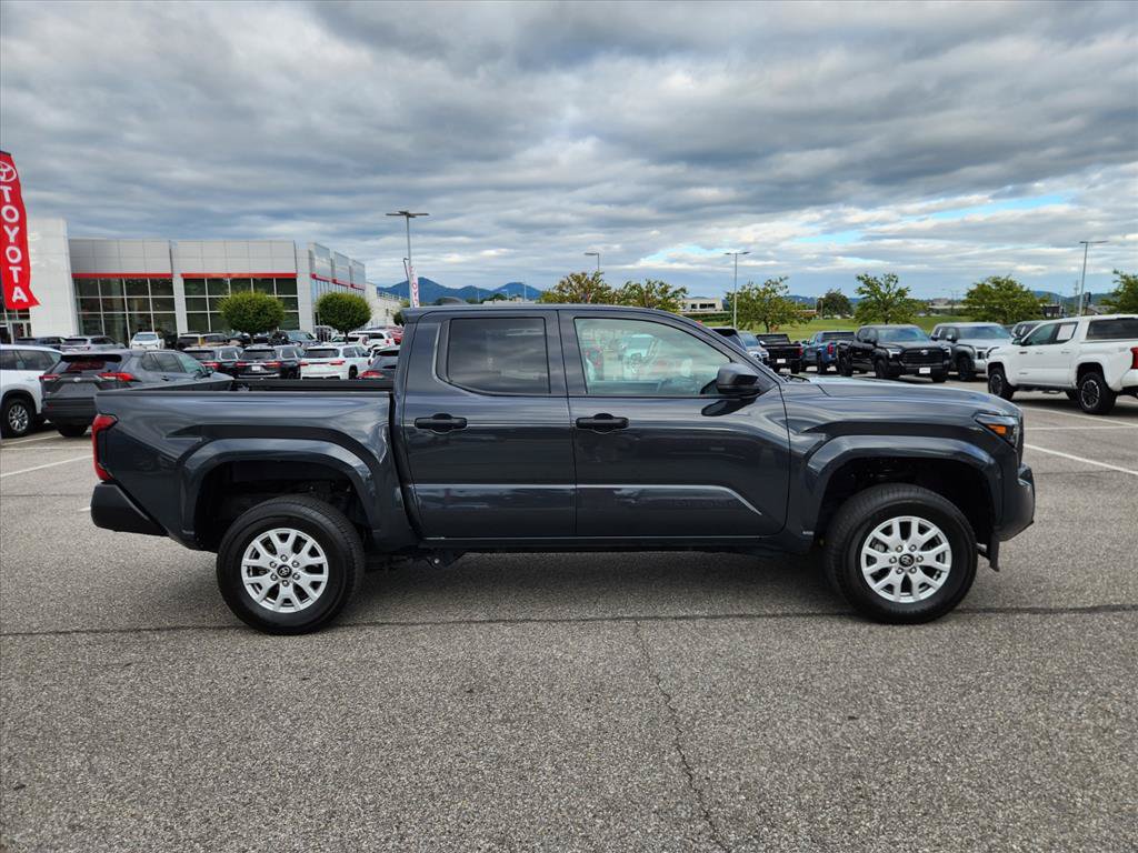 Certified 2025 Toyota Tacoma SR w/ SR Upgrade Package AWD/4WD image 3