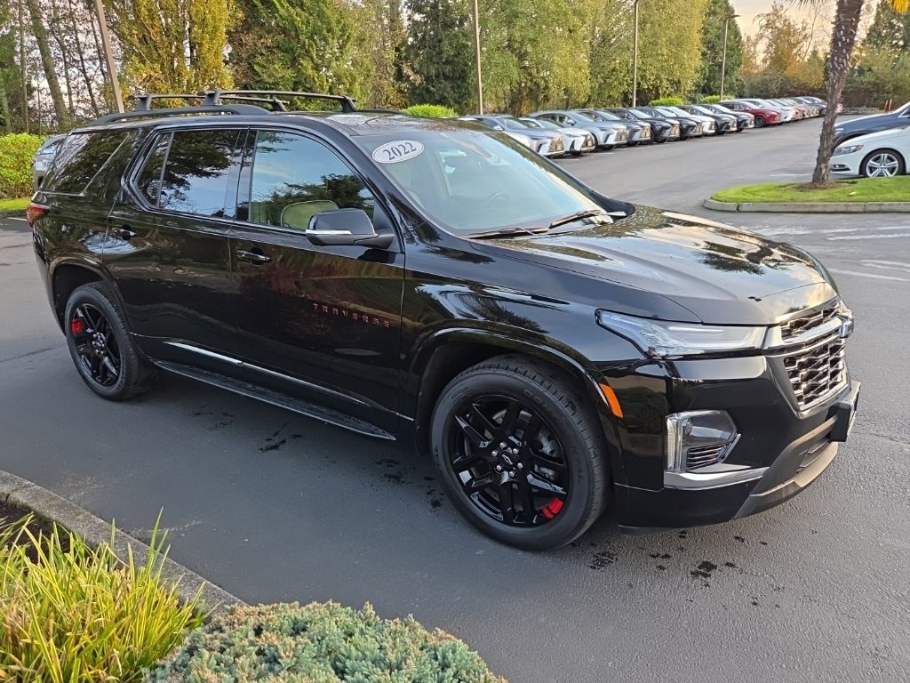 Used 2022 Chevrolet Traverse Premier w/ Redline Edition image 8