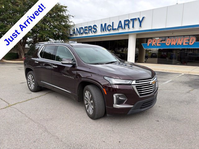 Used 2023 Chevrolet Traverse Premier FWD image 1